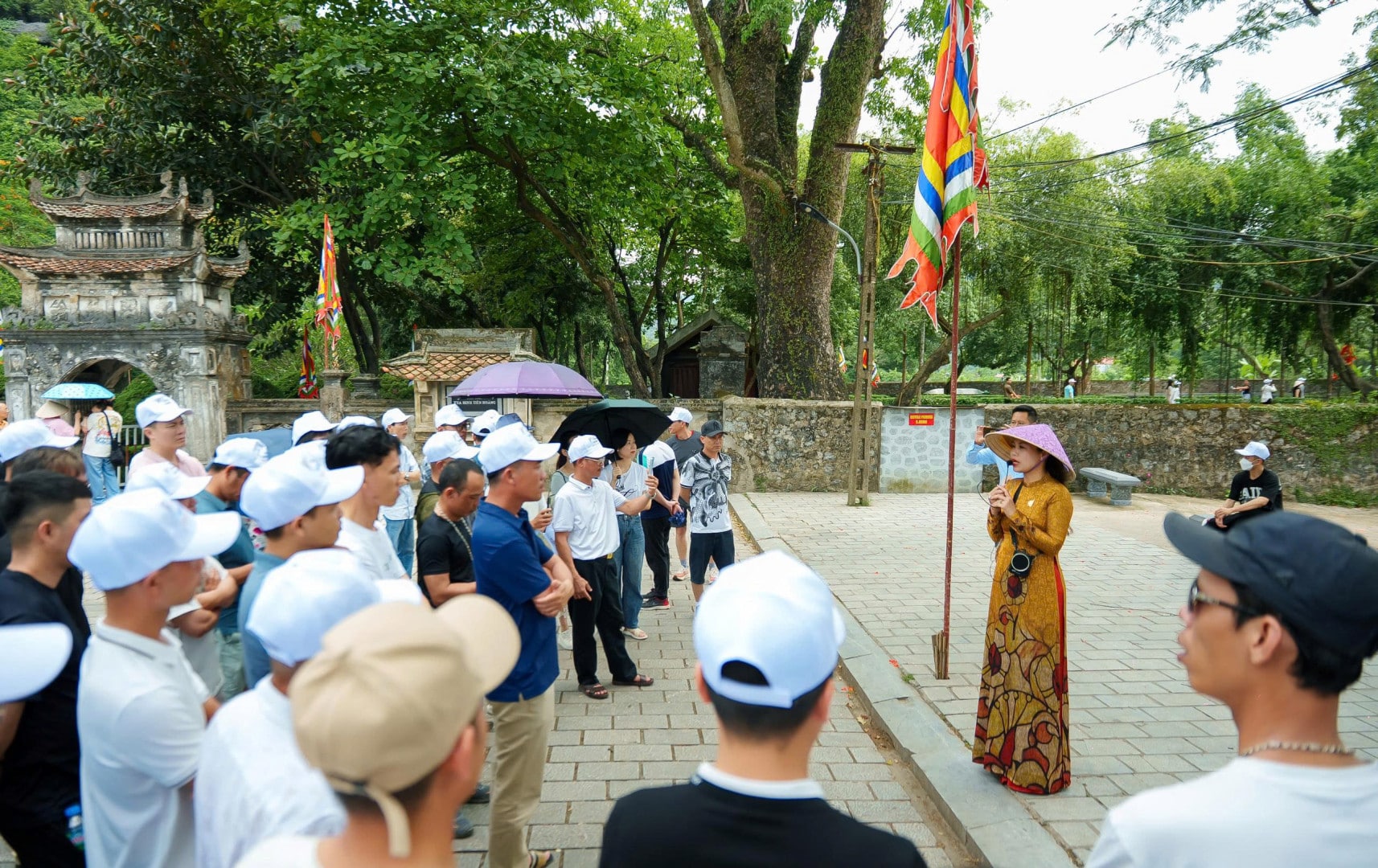 Việt Hàn Engineering 2025: Chuyến Du Hè Ninh Bình – Kết Nối Để Vươn Xa 2 Z6697234532884 78968e1eb0303c79931ddd975103ac30