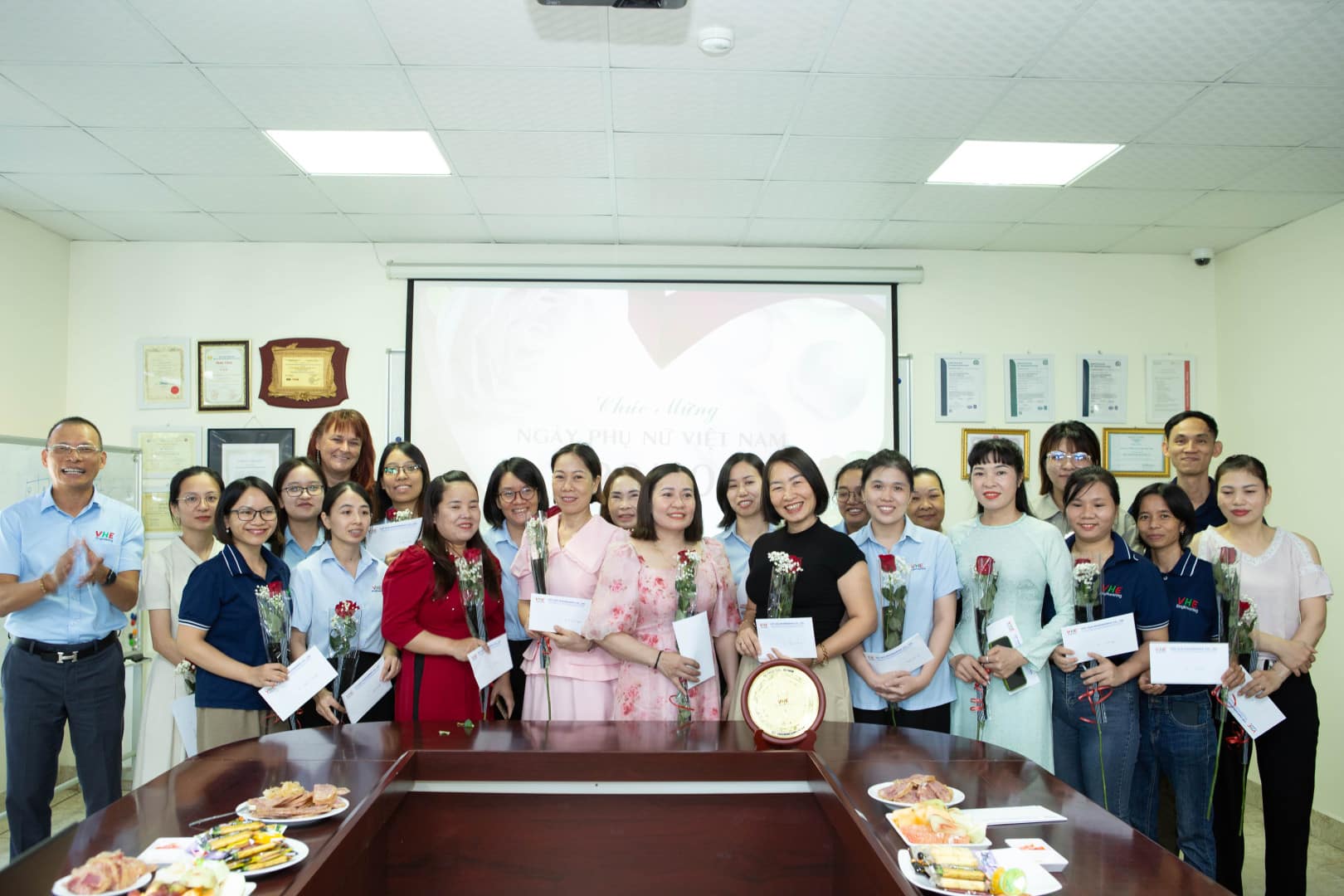 ngày phụ nữ việt nam